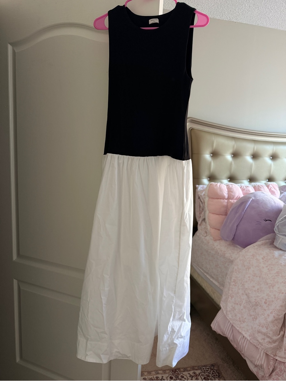 Women’s Black and White Sleeveless Maxi Dress